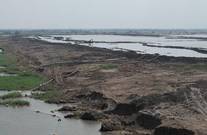 Lake El Manzella Project Dredging